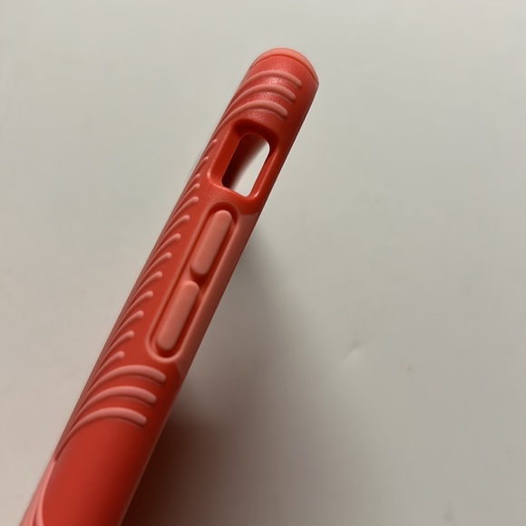 Speck Presidio Grip Case for Apple iPhone 11 Pro Max - Picture 2 of 5